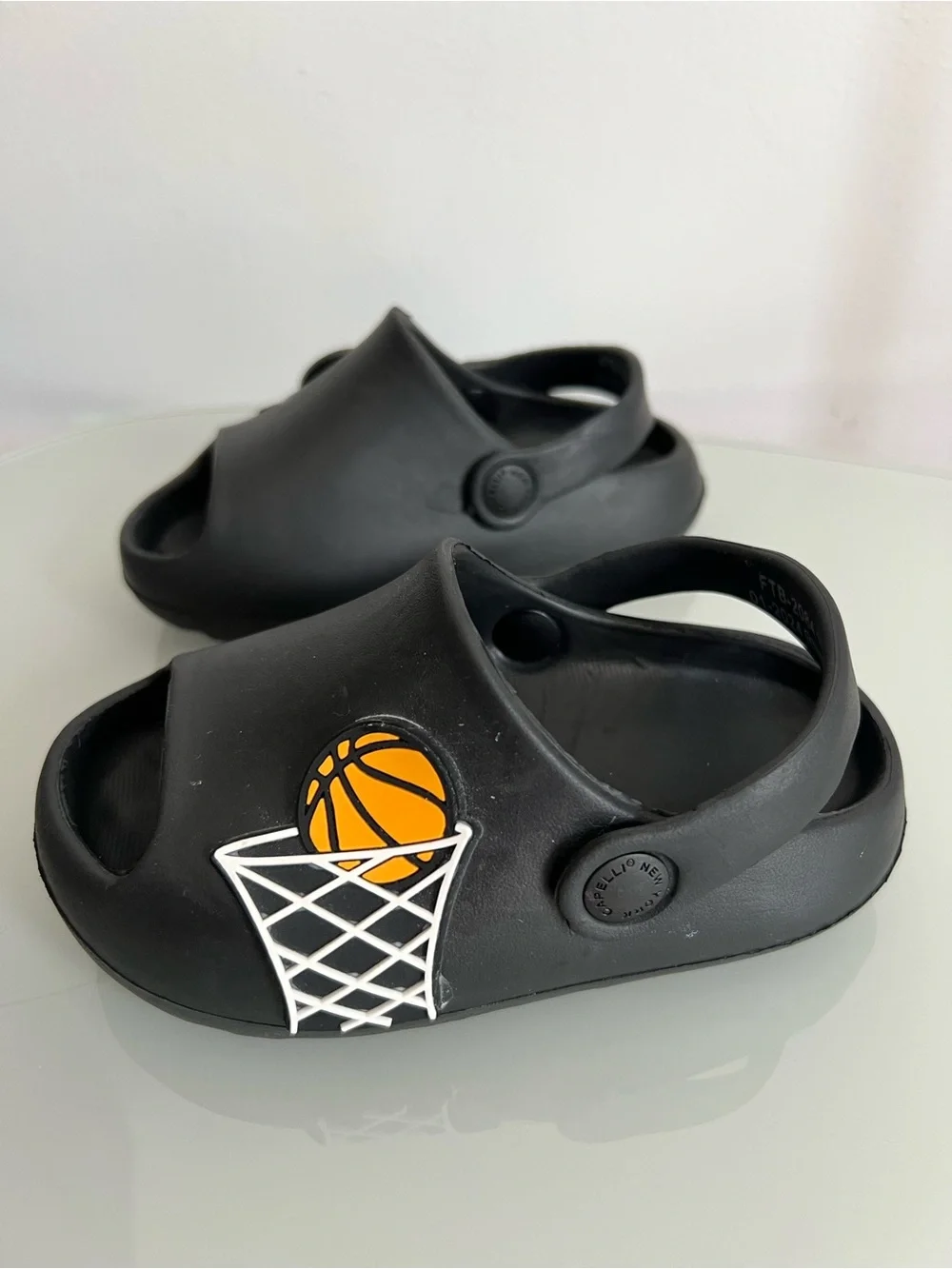 Toddler Black Basketball Clog Sandals, 6
